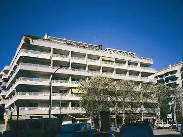 公寓 伦塔尔玛阿扎哈尔公寓式酒店