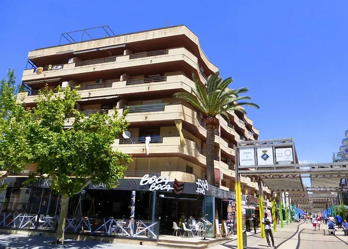 伦塔尔玛阿扎哈尔公寓式酒店